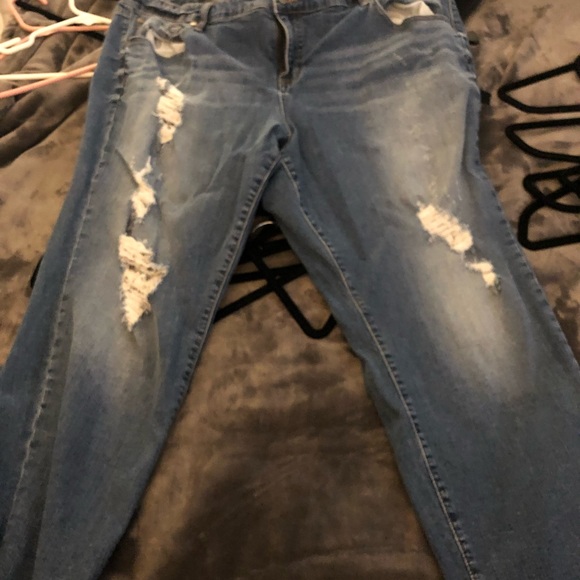 Torture Jeans - Picture 2 of 4